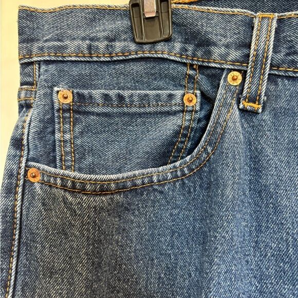 LEVIS - 505 M Sz 36/30 Regular Fit Straight-Leg Jeans/Medium Wash EUC - Picture 4 of 16